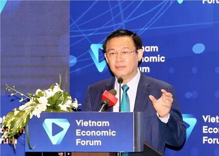 Hotspot Matrix và Gái Pháp mê tít 2 kiểu váy xinh như thơ, diện từ hè năm này sang năm