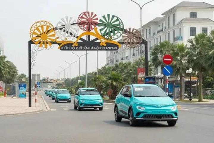 Các nhà khoa học phân tích - Cảm hứng video marketing từ Hotspot Matrix